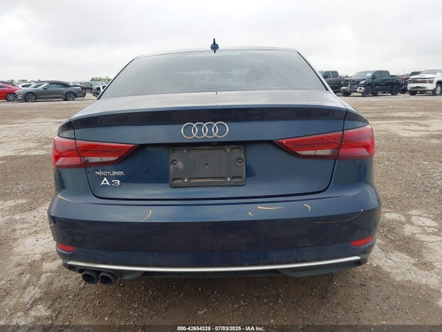 Audi A3 2018 WAUAUGFF6J1052772 Image 16