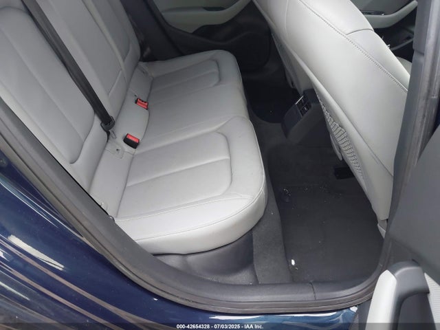 Audi A3 2018 WAUAUGFF6J1052772 Image 8