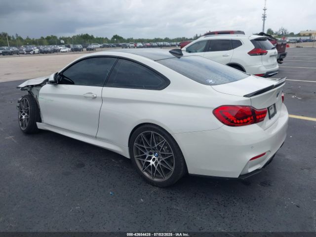 2017 BMW M4 WBS3R9C32HK710099 Photo 2