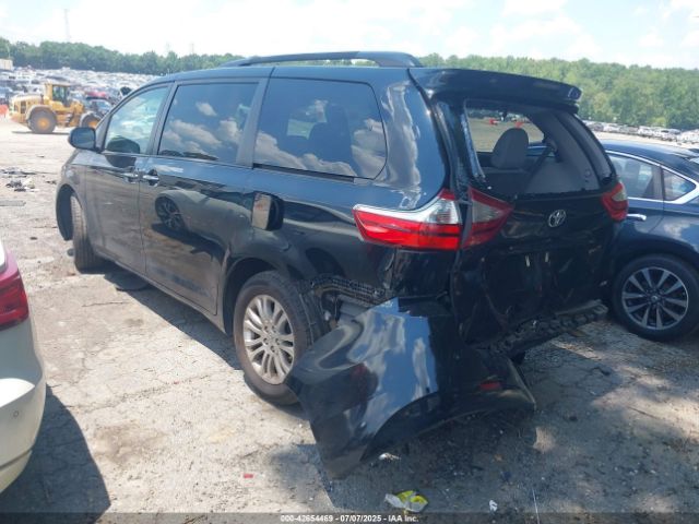 2017 TOYOTA SIENNA 5TDYZ3DC1HS855894 Photo 2
