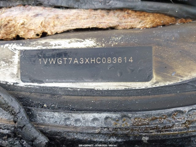 1VWGT7A3XHC083614 Volkswagen 1.8 tsi