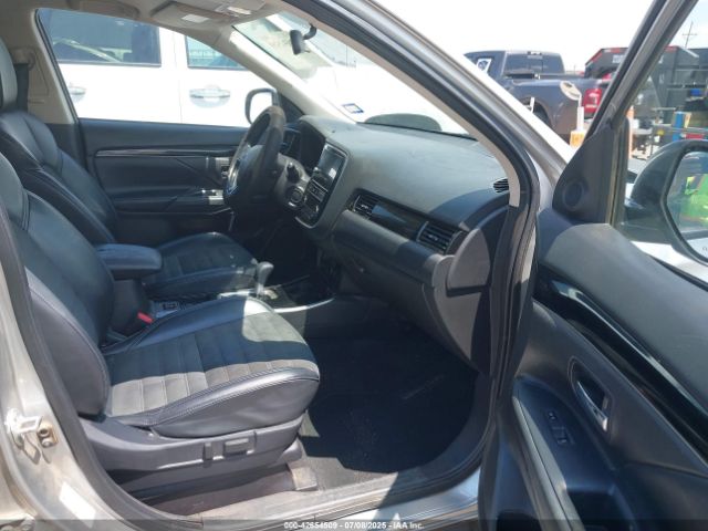 2019 MITSUBISHI OUTLANDER JA4AD3A37KZ035453 Photo 4