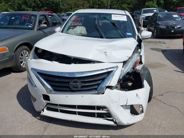 Nissan 2016 2016 3N1CN7APXGL832223 Image 6