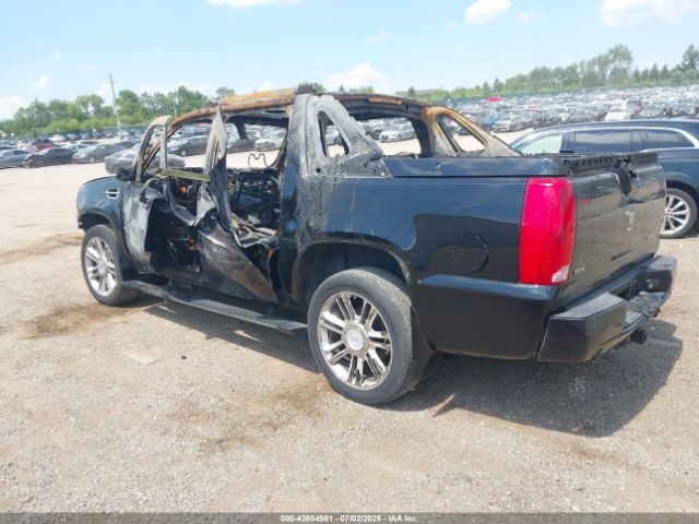 2011 CADILLAC ESCALADE EXT 3GYT4NEF0BG283651 Photo 2