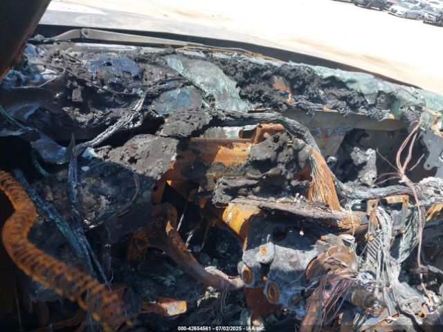 2011 CADILLAC ESCALADE EXT 3GYT4NEF0BG283651 Photo 6