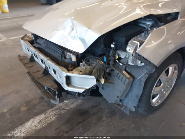 Ford Focus 2016 1FADP3E23GL306584 Image 6
