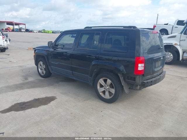 Jeep 2015 2015 1C4NJPFA4FD250533 Image 3