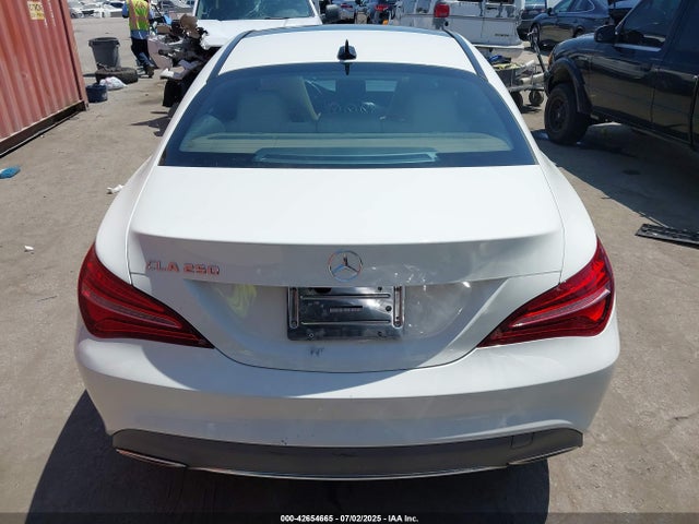 WDDSJ4EB9JN516911 Mercedes-Benz m270