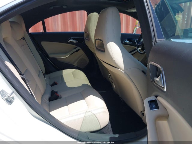 WDDSJ4EB9JN516911 Mercedes-Benz m270