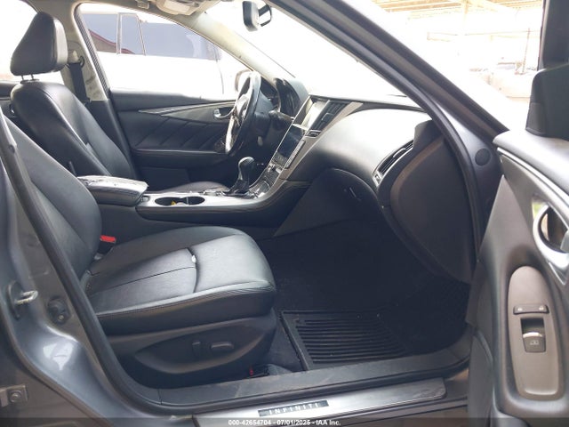 JN1BV7AR5FM422401 Infiniti 2015