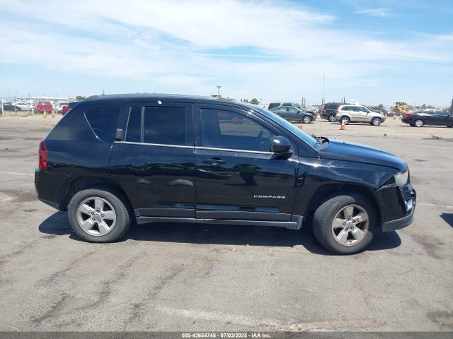 1C4NJCBA4ED602314 Jeep 2014
