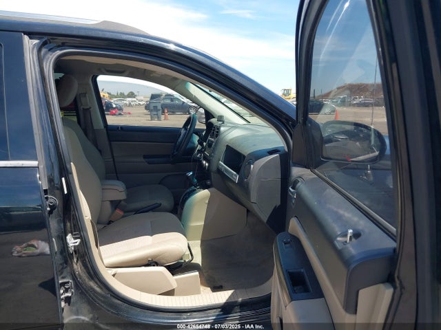 1C4NJCBA4ED602314 Jeep 2014