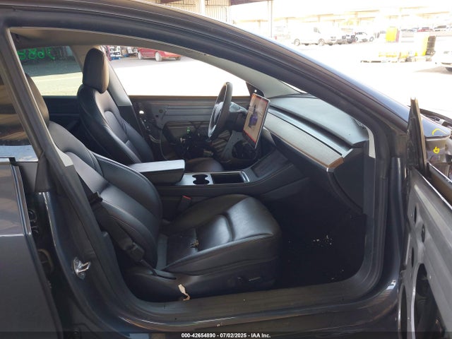 2022 TESLA MODEL 3 5YJ3E1EB8NF201748 Photo 4