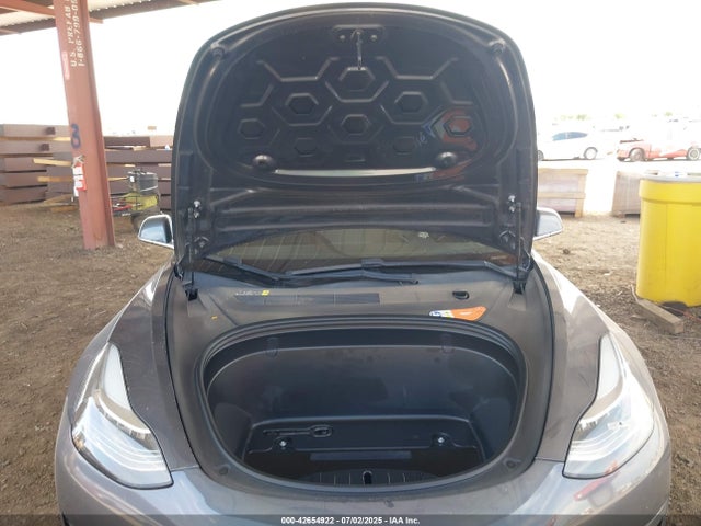 2018 TESLA MODEL 3 5YJ3E1EA7JF016480 Photo 9
