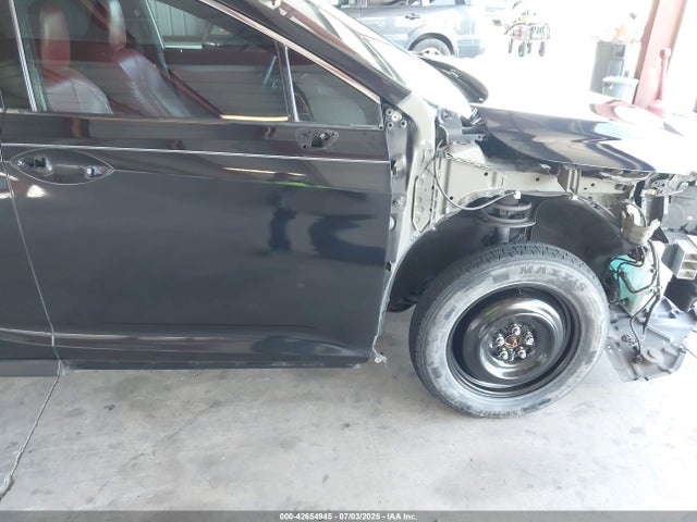 2T2BZMCA4HC081771 Lexus 2017