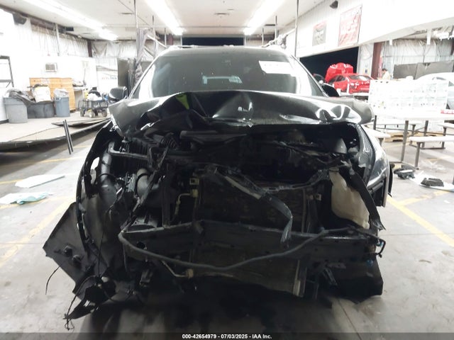 1GYKNERS7JZ236812 Cadillac lgx - direct injection, variable valve timing, alum, gen 2