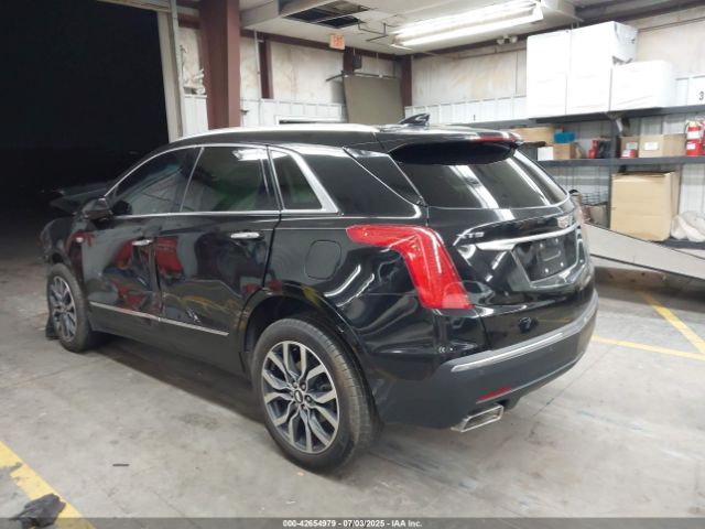 2018 CADILLAC XT5 1GYKNERS7JZ236812 Photo 2