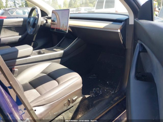 2020 TESLA MODEL Y 5YJYGDEE0LF055807 Photo 4