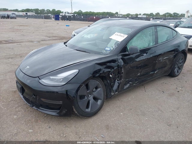 Tesla 2022 2022 5YJ3E1EB2NF351211 Image 2