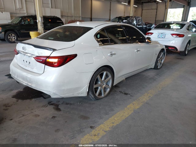 JN1EV7AP0JM352780 Infiniti 2018