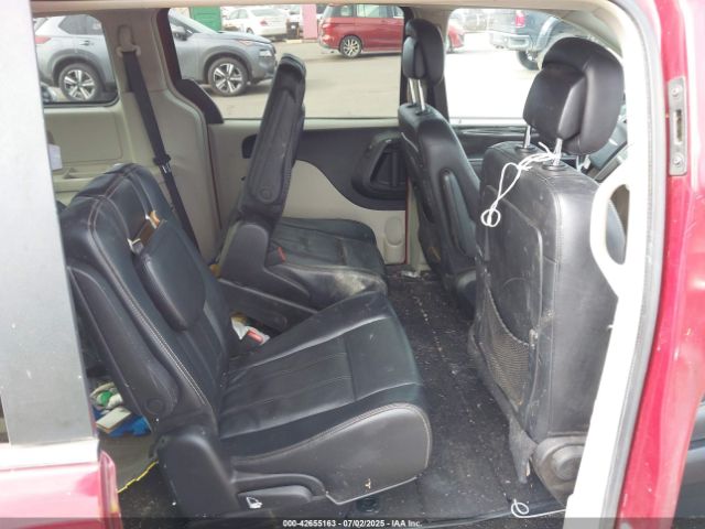 2C4RC1BG5ER324900 Chrysler Town and Country