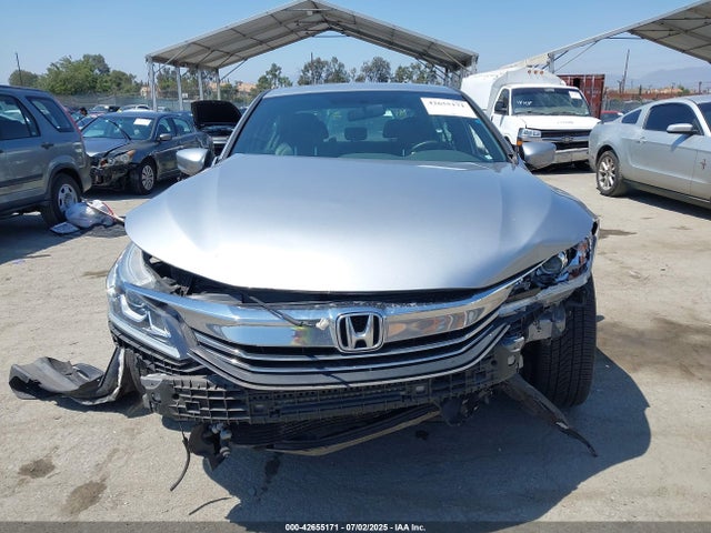 1HGCR2F16HA011669 Honda k24w1