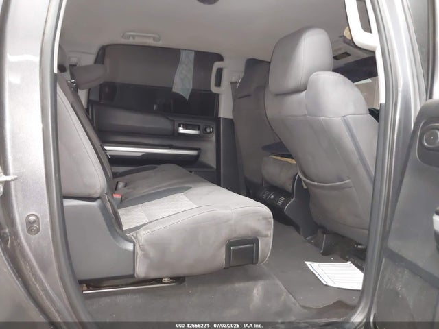 5TFEW5F14GX198682 Toyota Tundra Sr5 5.7l V8