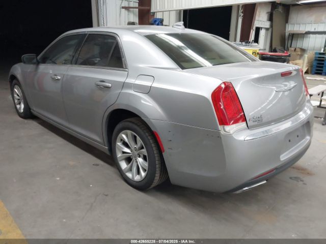 2016 CHRYSLER 300 2C3CCAAG3GH141824 Photo 2