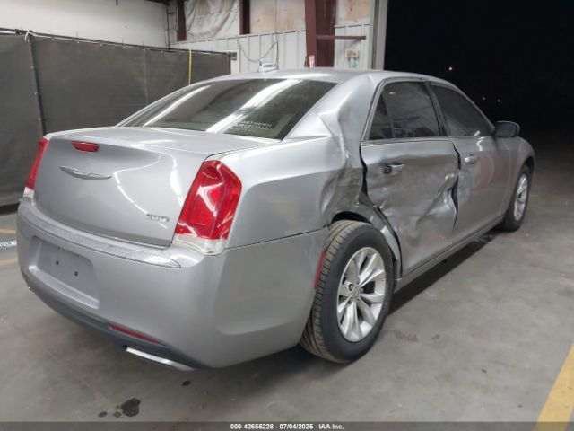 2016 CHRYSLER 300 2C3CCAAG3GH141824 Photo 3
