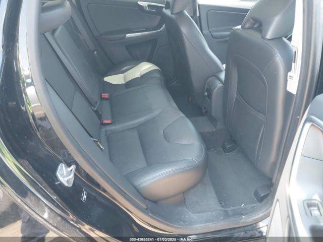2016 VOLVO XC60 YV440MDK9G2857868 Photo 7