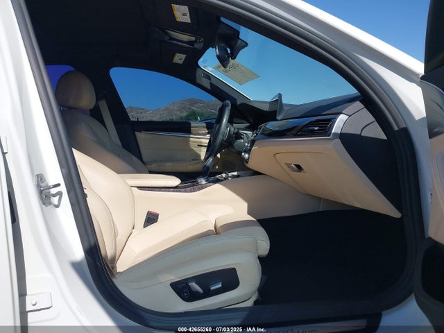 WBAJR3C01LWW68878 BMW 530I