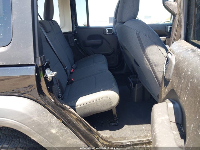 1C4PJXDG8SW574714 Jeep 2025