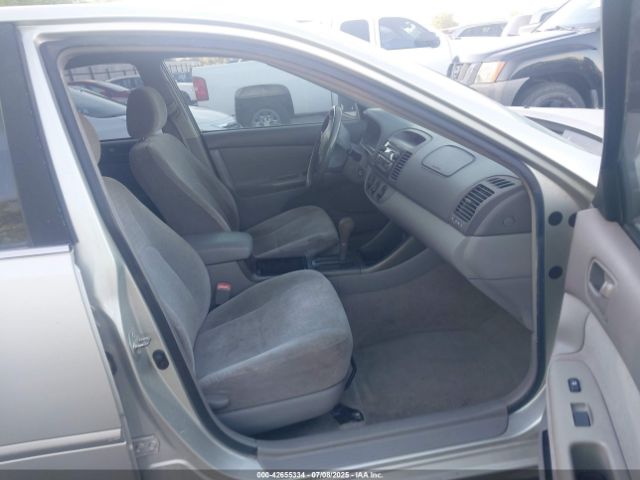 2004 TOYOTA CAMRY JTDBE32K740268074 Photo 4