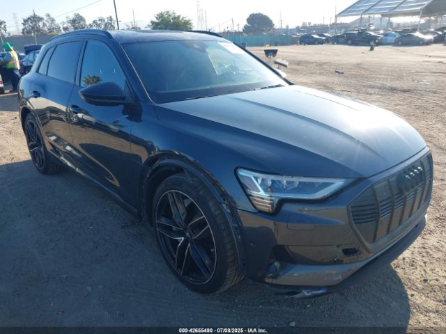 2019 AUDI E-TRON WA1VAAGE6KB016070