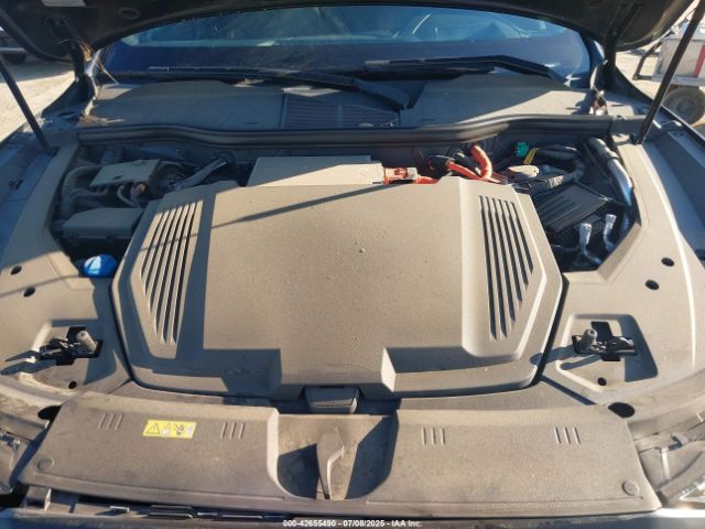 2019 AUDI E-TRON WA1VAAGE6KB016070 Photo 9