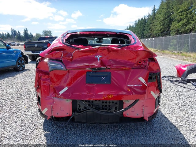 7SAYGAEEXRF104523 Tesla Model Y