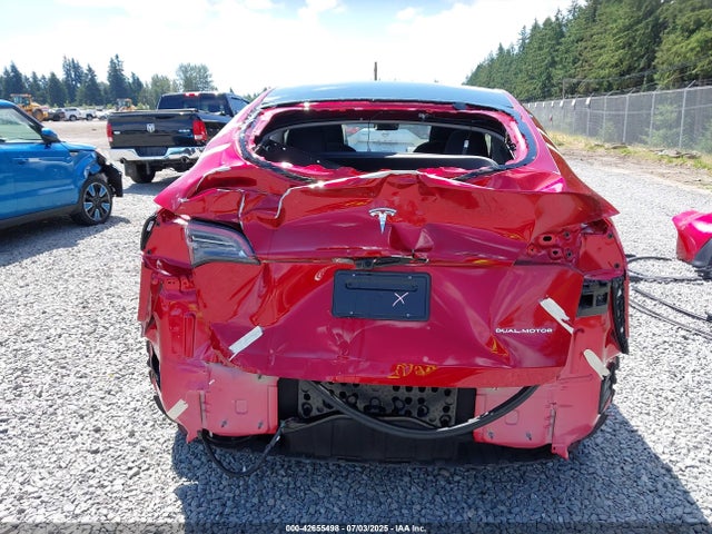 7SAYGAEEXRF104523 Tesla Model Y
