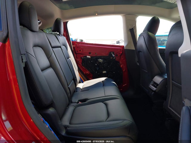 7SAYGAEEXRF104523 Tesla Model Y