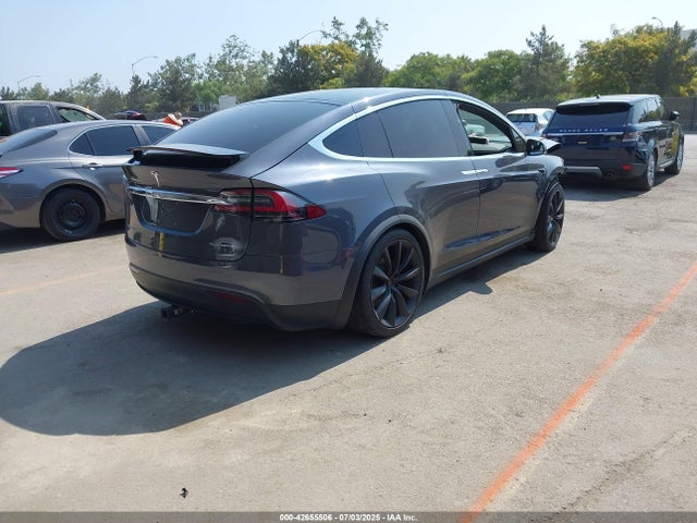 2019 TESLA MODEL X 5YJXCBE2XKF181057 Photo 3