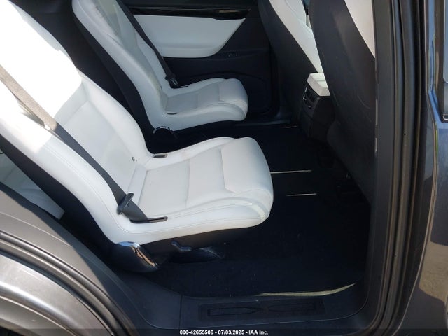 2019 TESLA MODEL X 5YJXCBE2XKF181057 Photo 7