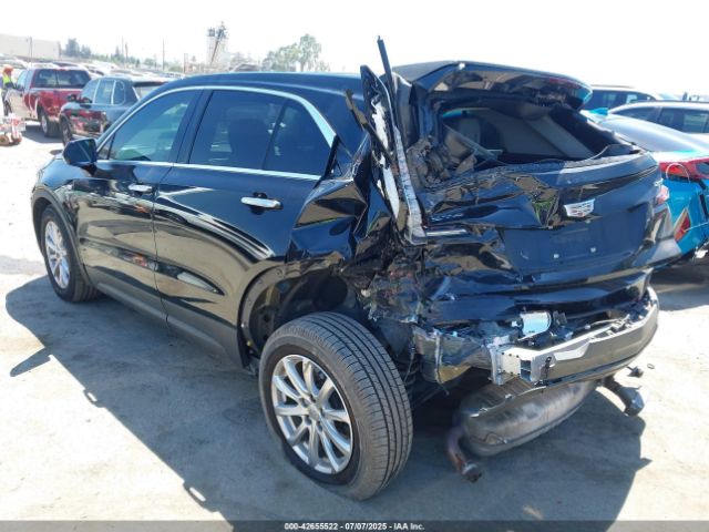2019 CADILLAC XT4 1GYAZAR46KF146371 Photo 2