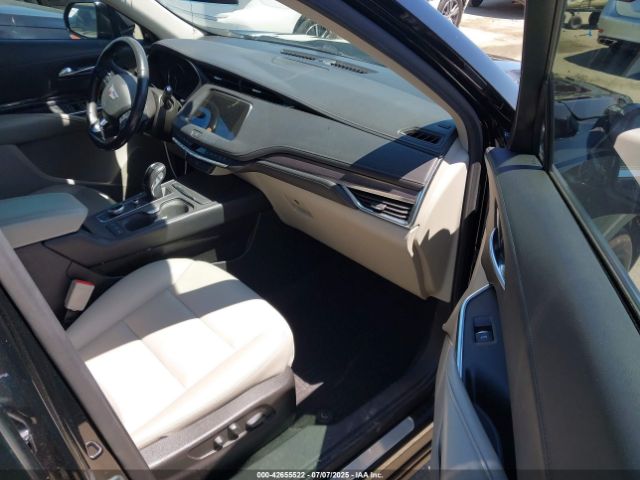 2019 CADILLAC XT4 1GYAZAR46KF146371 Photo 4