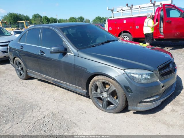 2011 MERCEDES-BENZ C 300 WDDGF8BB2BR150447