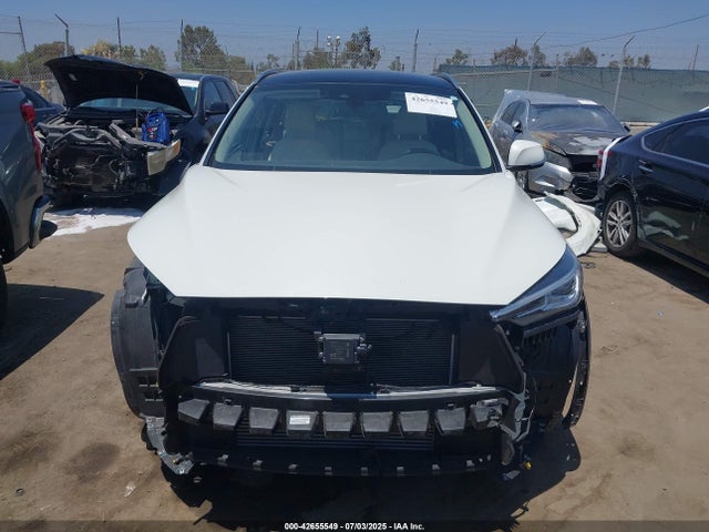 3PCAJ5BA8MF118261 Infiniti QX50