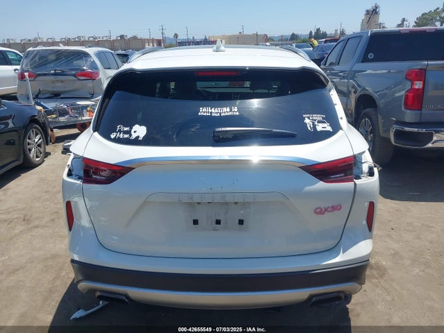 3PCAJ5BA8MF118261 Infiniti QX50