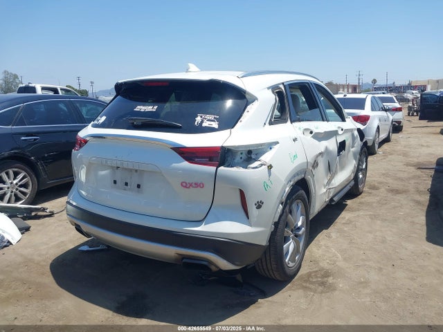 3PCAJ5BA8MF118261 Infiniti QX50