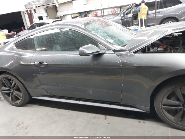 Ford 2.3l 4v premium fuel 2017 1FA6P8TH1H5272521 Image 13