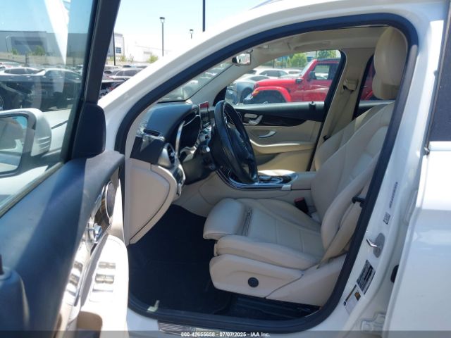 2017 MERCEDES-BENZ GLC 300 WDC0G4JB9HF183615 Photo 4