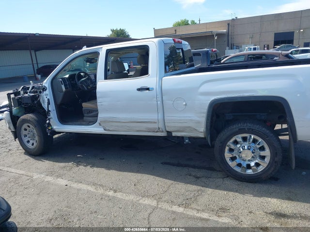 1GT12UEY9JF246905 GMC l5p - direct injection, duramax, gen 5, var 1
