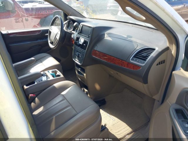 2016 CHRYSLER TOWN & COUNTRY 2C4RC1BGXGR186967 Photo 4